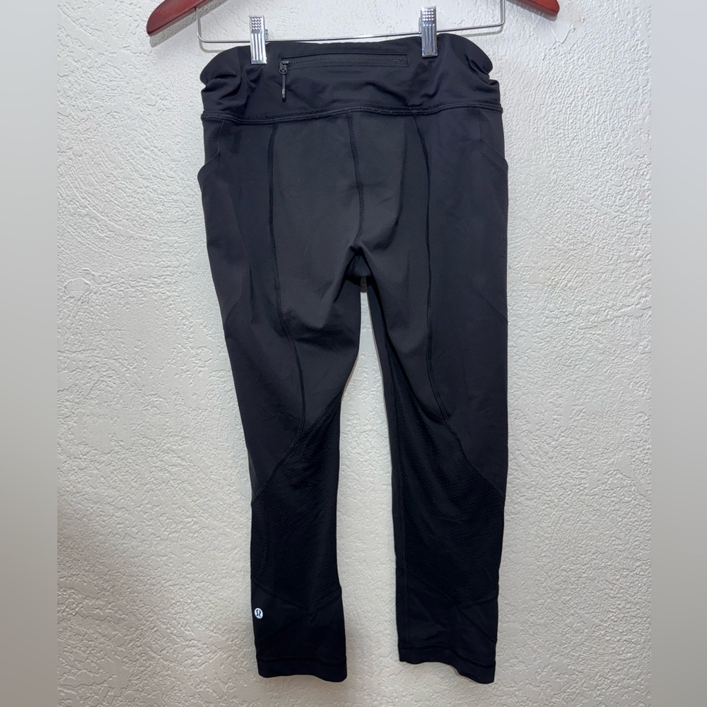 Lululemon Cropped Black Leggings Size 8